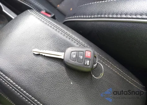 2015 Toyota Corolla S Plus из США, поврежденный, VIN 2T1BURHE5FC251659